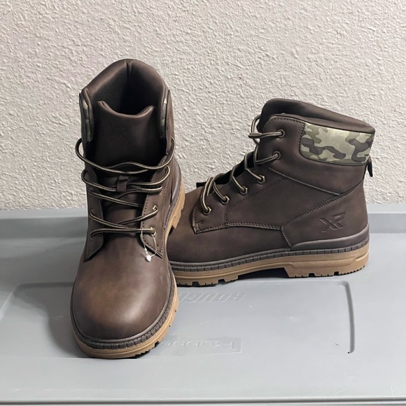 Brand New Men’s Authentic Sneakers Boots
